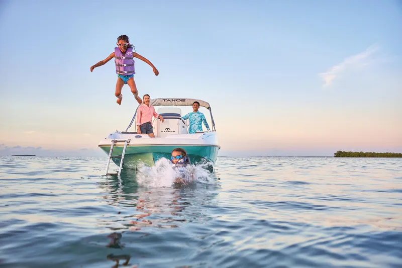 Slide: The Image of Tahoe 2150 CC 2026 - 106