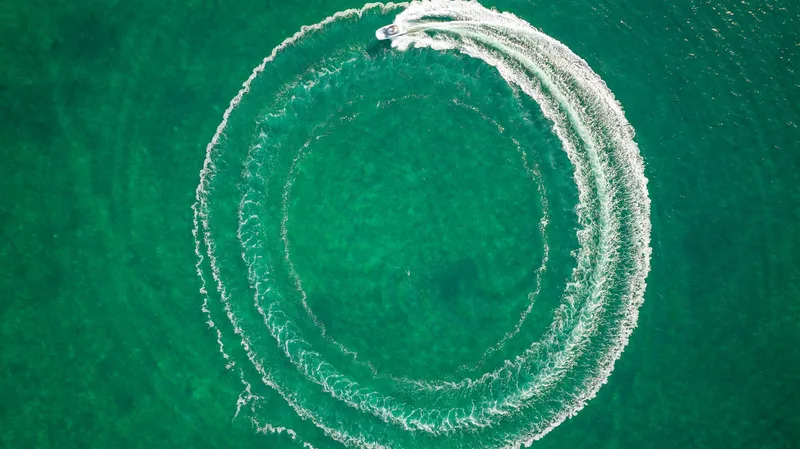 Slide: The Image of Tahoe 2150 CC 2026 - 111