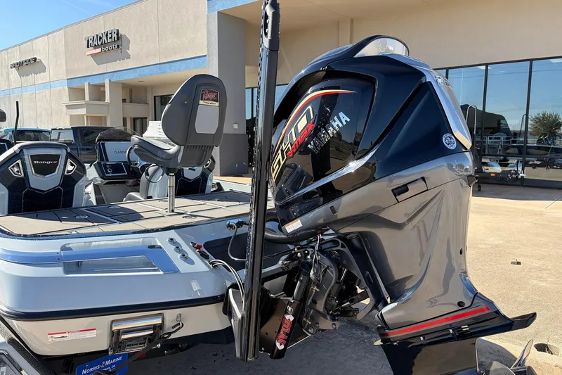 Slide: The Image of 2026 Ranger Z521R Cup-Equipped boat with Yamaha engine at Tracker Boats dealership. - 12