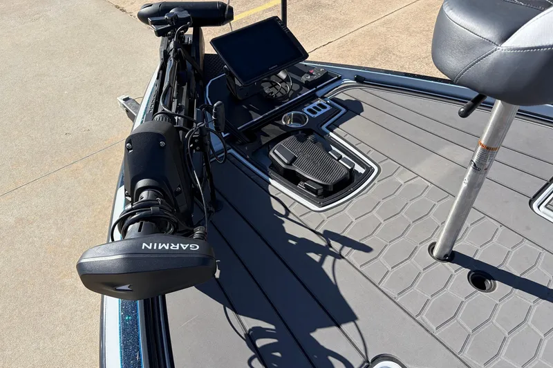 Slide: The Image of 2026 Ranger Z521R Cup-Equipped boat deck with Garmin equipment and seating. - 16