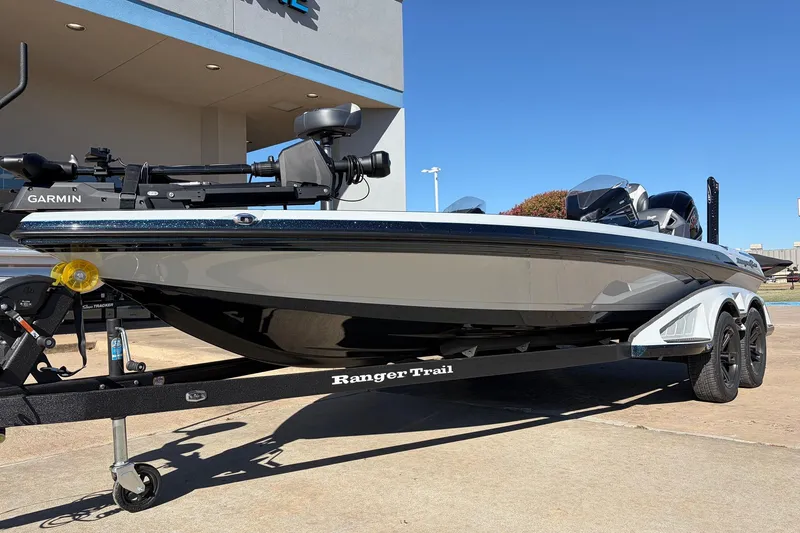 Slide: The Image of 2026 Ranger Z521R Cup-Equipped boat on trailer, featuring Garmin equipment. - 3