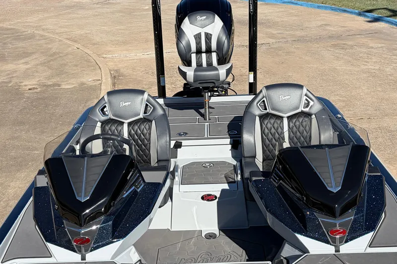 Slide: The Image of 2026 Ranger Z521R Cup-Equipped boat with sleek seating and modern design. - 36