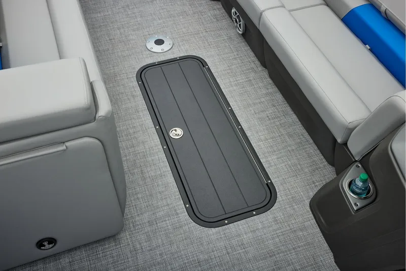 Slide: The Image of Sun Tracker Party Barge 24 XP3 2026 - 26