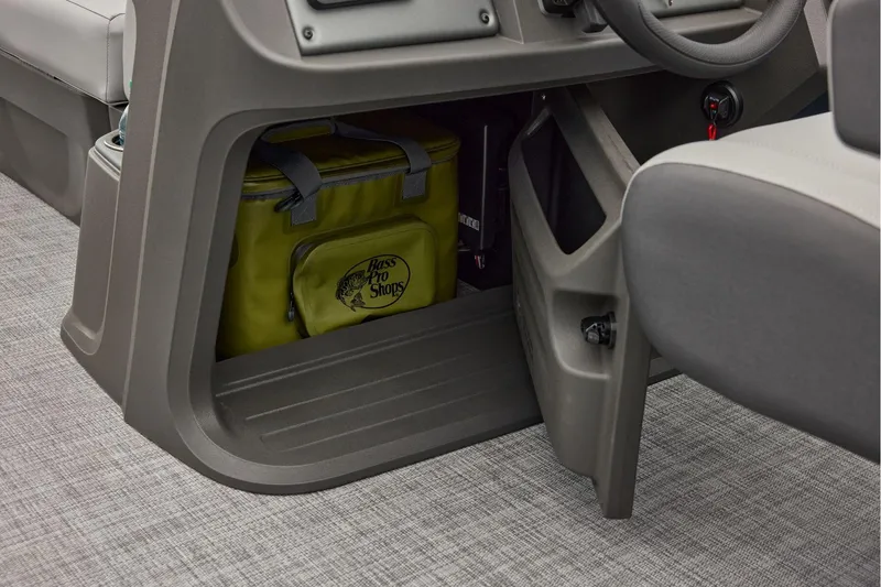 Slide: The Image of Sun Tracker Party Barge 24 XP3 2026 - 44