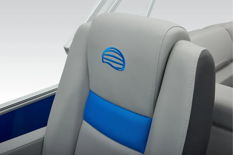 Slide: The Image of Sun Tracker Party Barge 24 XP3 2026 - 45