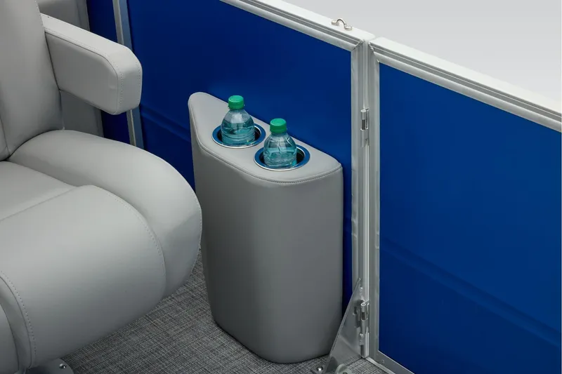 Slide: The Image of Sun Tracker Party Barge 24 XP3 2026 - 47