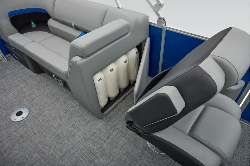 Slide: The Image of Sun Tracker Party Barge 24 XP3 2026 - 48