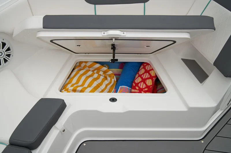 Slide: The Image of Tahoe 2150 CC 2026 - 41