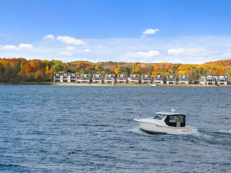 Slide: The Image of Tiara 3800 Open 2004 - 17