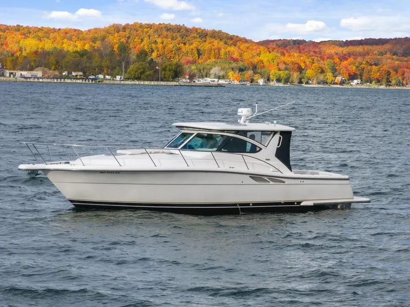 Slide: The Image of Tiara 3800 Open 2004 - 19