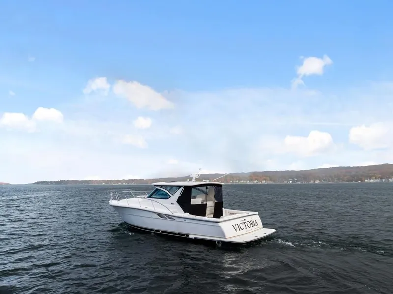 Slide: The Image of Tiara 3800 Open 2004 - 2