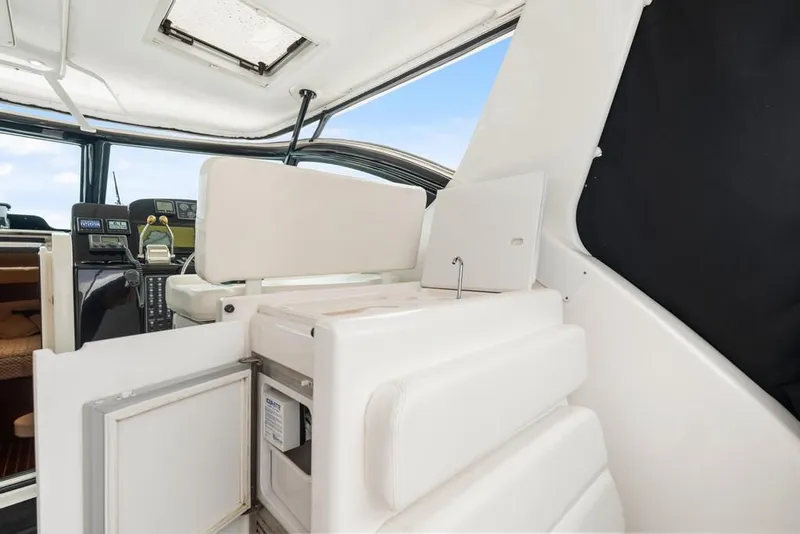 Slide: The Image of Tiara 3800 Open 2004 - 42