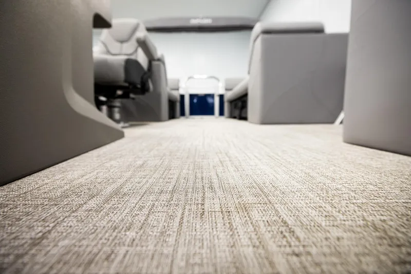 Slide: The Image of 2026 Avalon VLS QL speaker system with sleek design, featuring Reeder-Trausch Marine branding. - 45