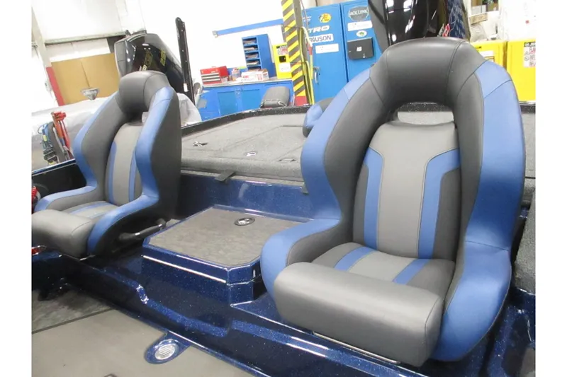 Slide: The Image of 2025 Nitro Z21 XL boat seats in blue and gray, showcasing modern design and comfort. - 12