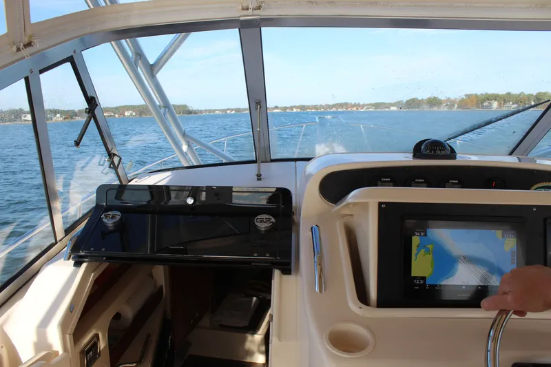 Slide: The Image of Grady-White Express 330 2008 - 60