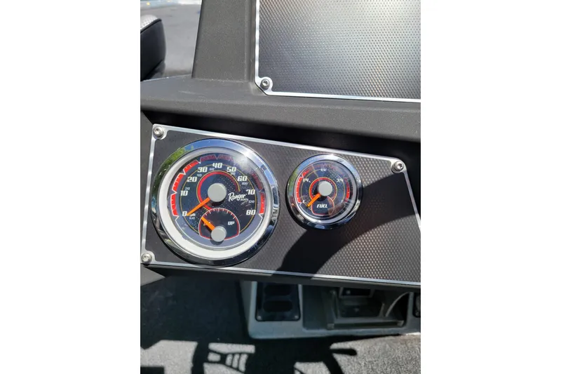 Slide: The Image of Dashboard of 2020 Ranger Z521L boat with speedometer and fuel gauge. - 46