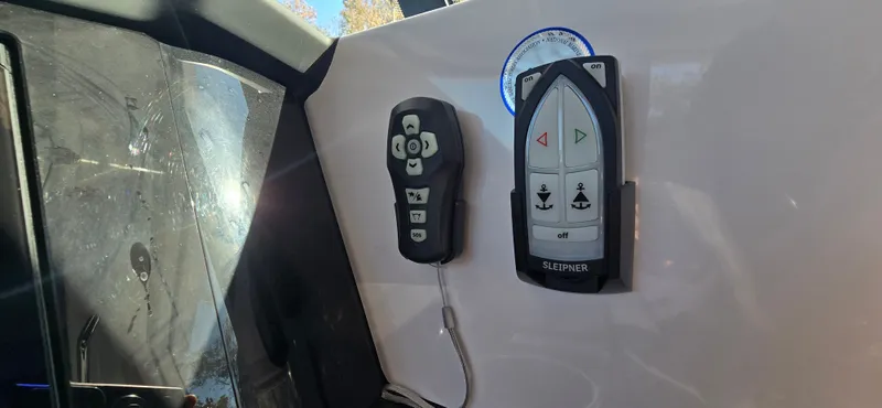 Slide: The Image of Axopar Aft Cabin 2025 - 17