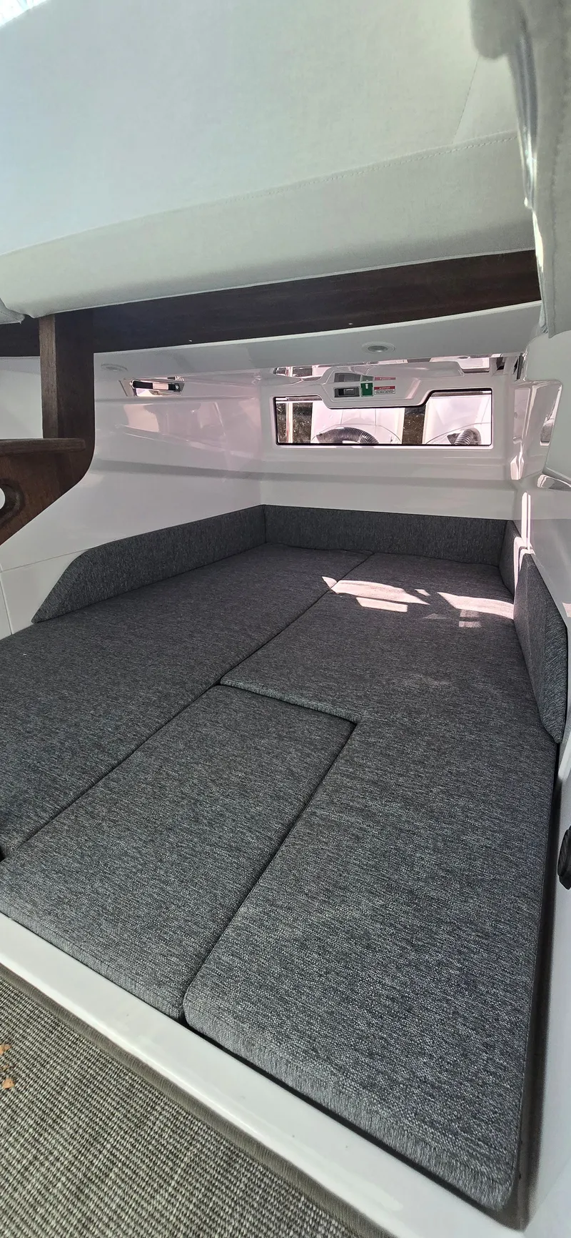 Slide: The Image of Axopar Aft Cabin 2025 - 23