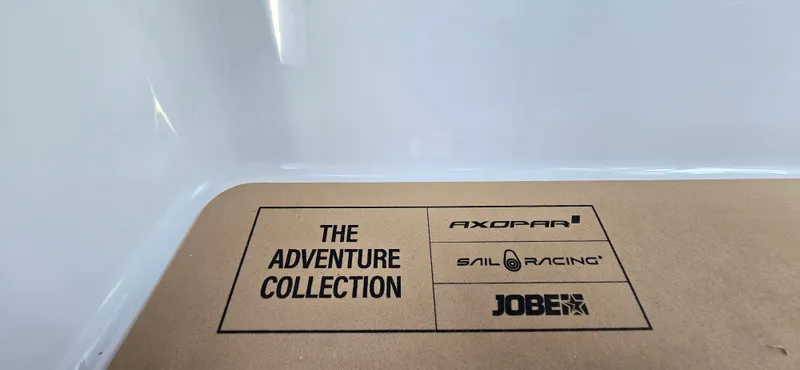 Slide: The Image of Axopar Aft Cabin 2025 - 6