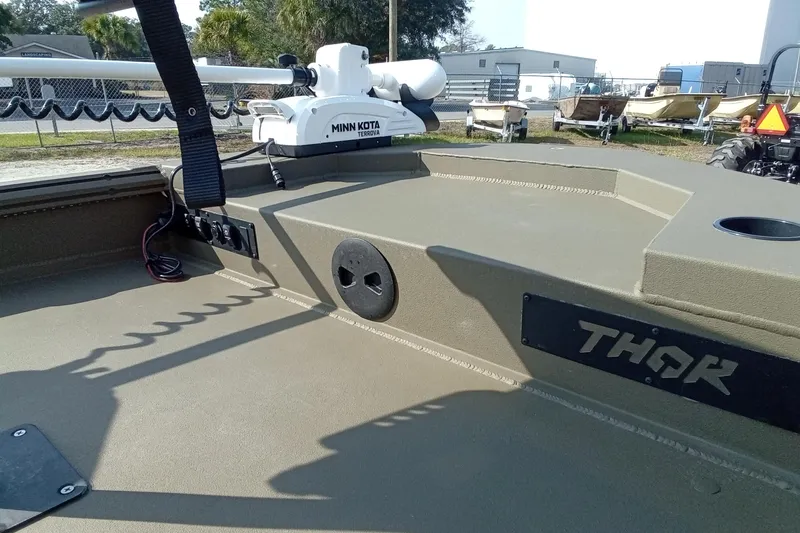 Slide: The Image of 2025 Thor 1754 Timber Hammer boat with Minn Kota Terrova trolling motor. - 5