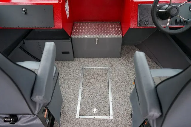 Slide: The Image of Alumaweld 20' Intruder 2026 - 16