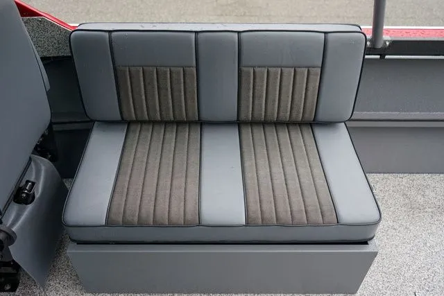 Slide: The Image of Alumaweld 20' Intruder 2026 - 9