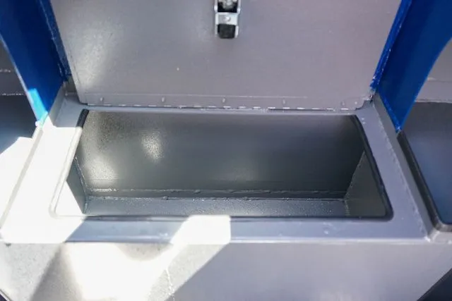 Slide: The Image of Alumaweld Stryker Sport 20 2026 - 18