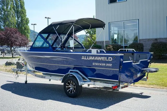 Slide: The Image of Alumaweld Stryker Sport 20 2026 - 3