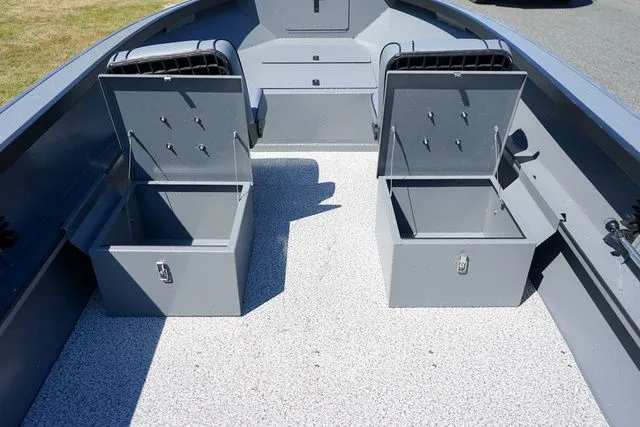 Slide: The Image of Alumaweld 20 Adventurer Tiller 2026 - 15