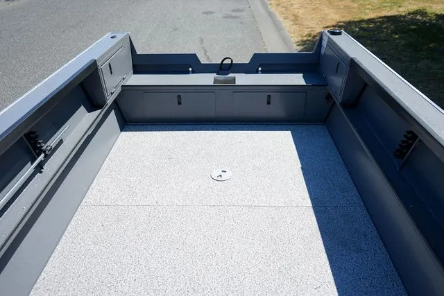 Slide: The Image of Alumaweld 20 Adventurer Tiller 2026 - 7