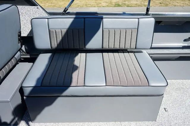 Slide: The Image of Alumaweld Stryker X202 2026 - 10