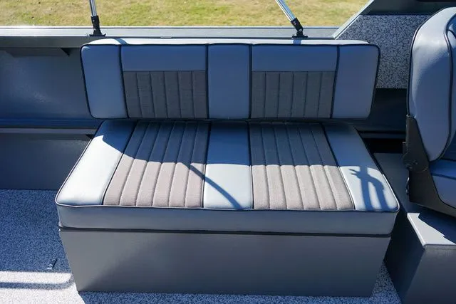 Slide: The Image of Alumaweld Stryker X202 2026 - 12