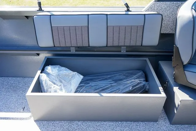 Slide: The Image of Alumaweld Stryker X202 2026 - 13