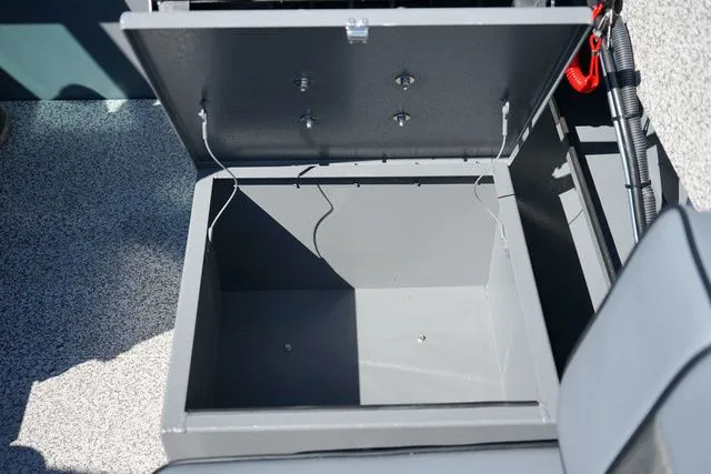 Slide: The Image of Alumaweld Stryker X202 2026 - 15