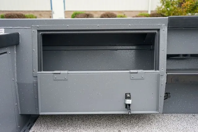 Slide: The Image of Alumaweld 21' Super Vee Pro 2026 - 11