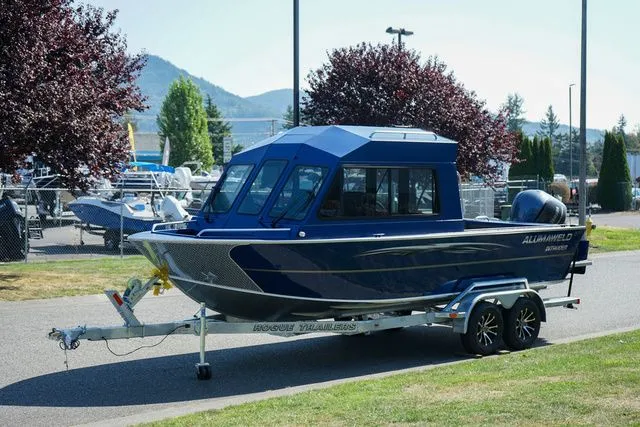 Slide: The Image of Alumaweld 22' Intruder 2026 - 24