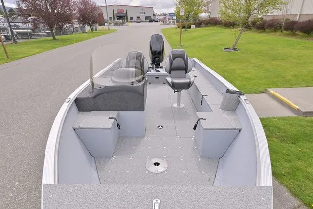 Slide: The Image of Lund 1600 Alaskan SS 2023 - 8