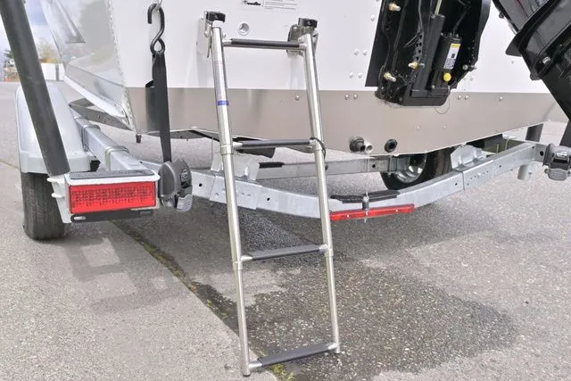 Slide: The Image of Lund 1600 Alaskan SS 2023 - 9