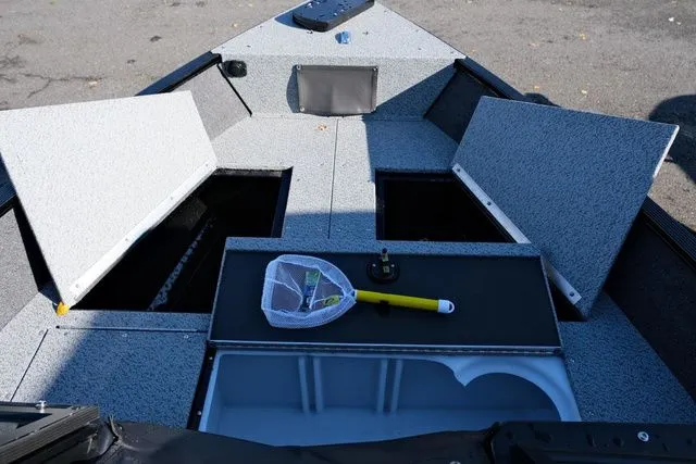 Slide: The Image of Lund 1650 Angler Sport 2024 - 11