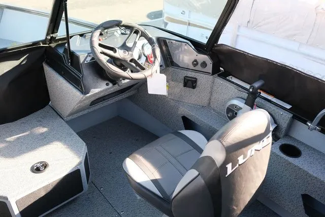 Slide: The Image of Lund 1775 Adventure Sport 2024 - 9