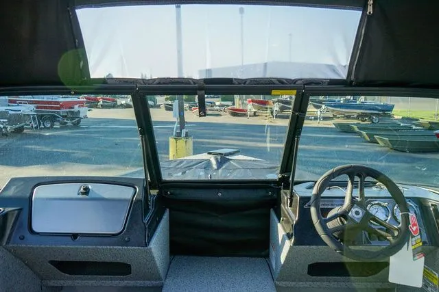 Slide: The Image of Lund 1675 Adventure Sport 2025 - 11