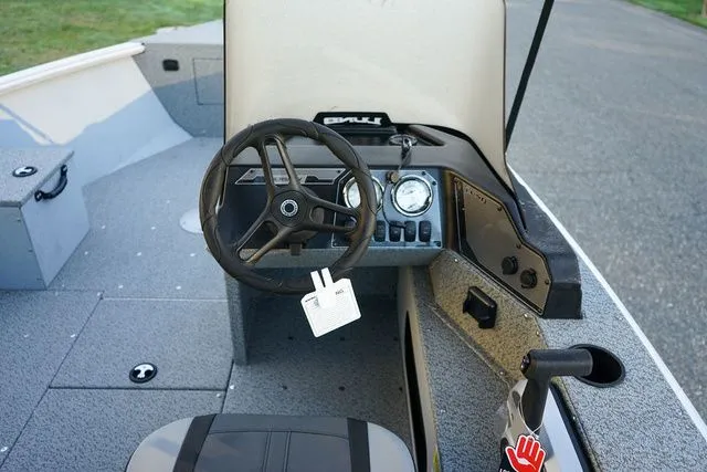 Slide: The Image of Lund 1675 Alaskan SS 2026 - 7