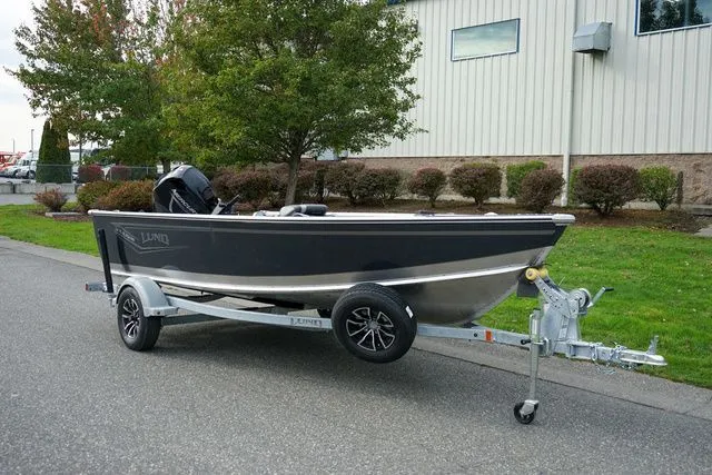 The Image of Lund 1675 Alaskan Tiller 2026 - 1