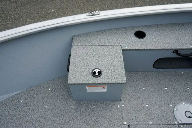 Slide: The Image of Lund 1675 Alaskan Tiller 2026 - 13