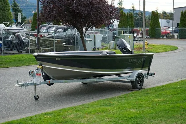 Slide: The Image of Lund 1675 Alaskan Tiller 2026 - 16