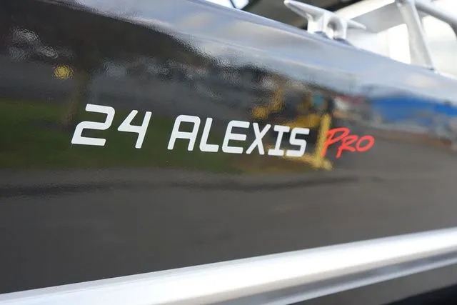 Slide: The Image of Thunder Jet 24 Alexis Pro 2024 - 5