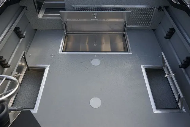 Slide: The Image of Thunder Jet 24 Alexis Pro 2024 - 8