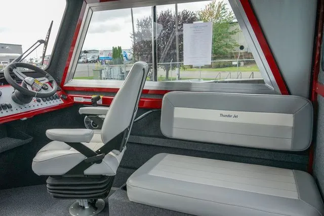 Slide: The Image of Thunder Jet 21 Chinook Pro 2025 - 12