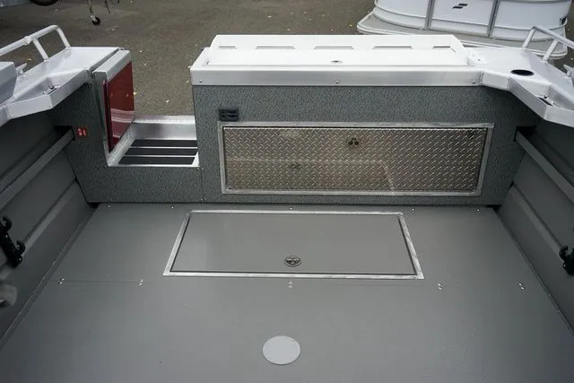 Slide: The Image of Thunder Jet 24 Alexis Pro HT 2025 - 6