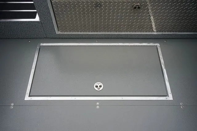 Slide: The Image of Thunder Jet 24 Alexis Pro HT 2025 - 7